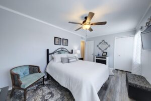 23528Woodshire11