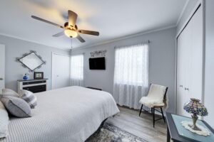 23528Woodshire12