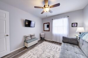 23528Woodshire16
