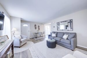 23528Woodshire28