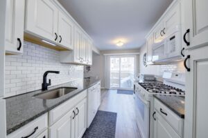 23528Woodshire35