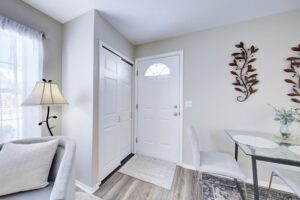 23528Woodshire4