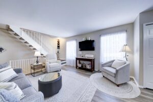 23528Woodshire6