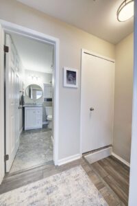 23528Woodshire7