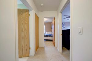 2824Roundtree11