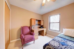 2824Roundtree14