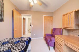 2824Roundtree15