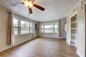 2589Hearthside7