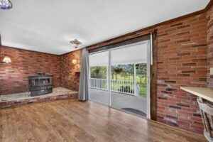 15610Arnold37